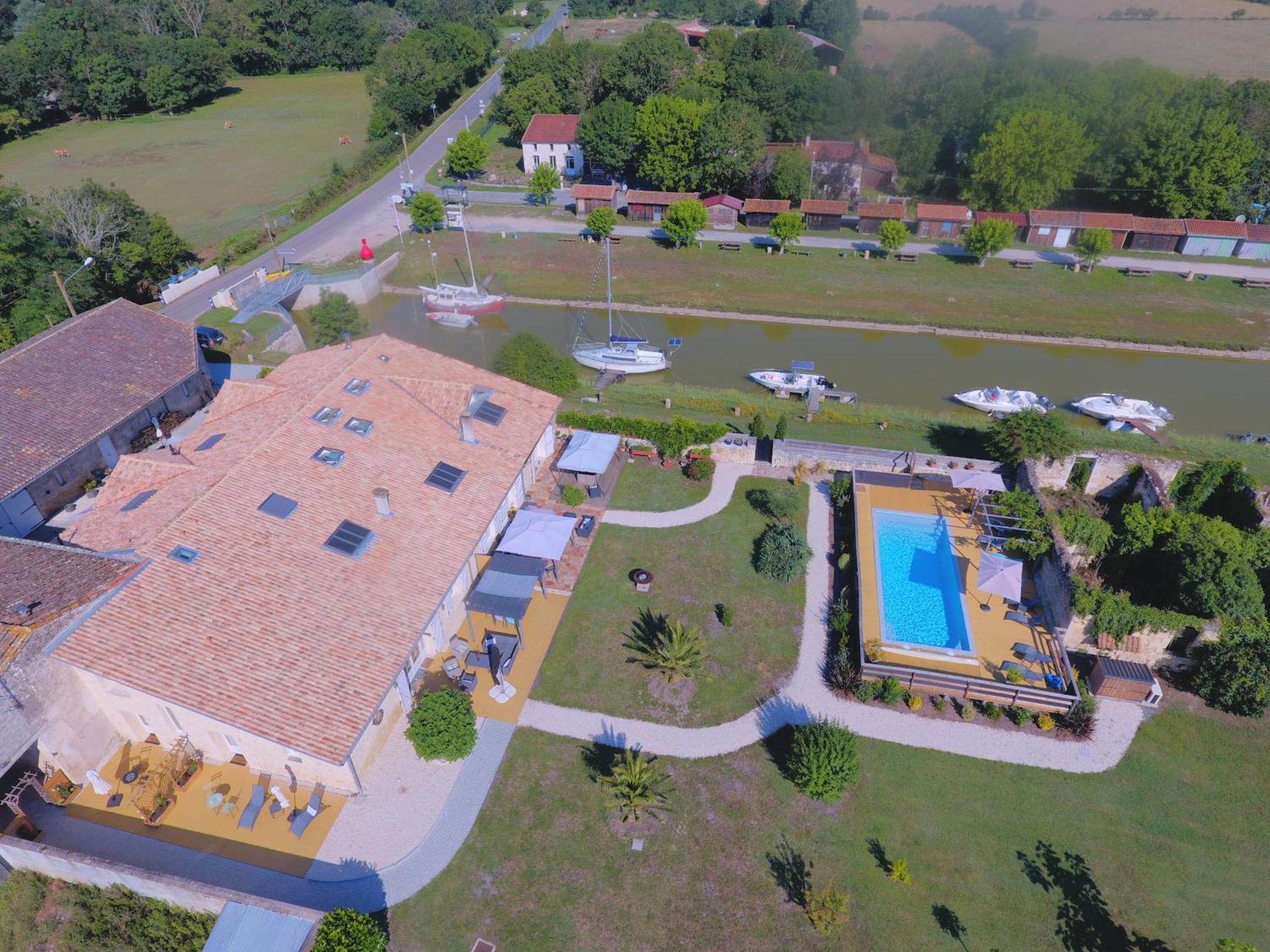 Domaine Des Pres De Joussac - Protocole Sanitaire Strict Villa Jau-Dignac-et-Loirac Екстериор снимка