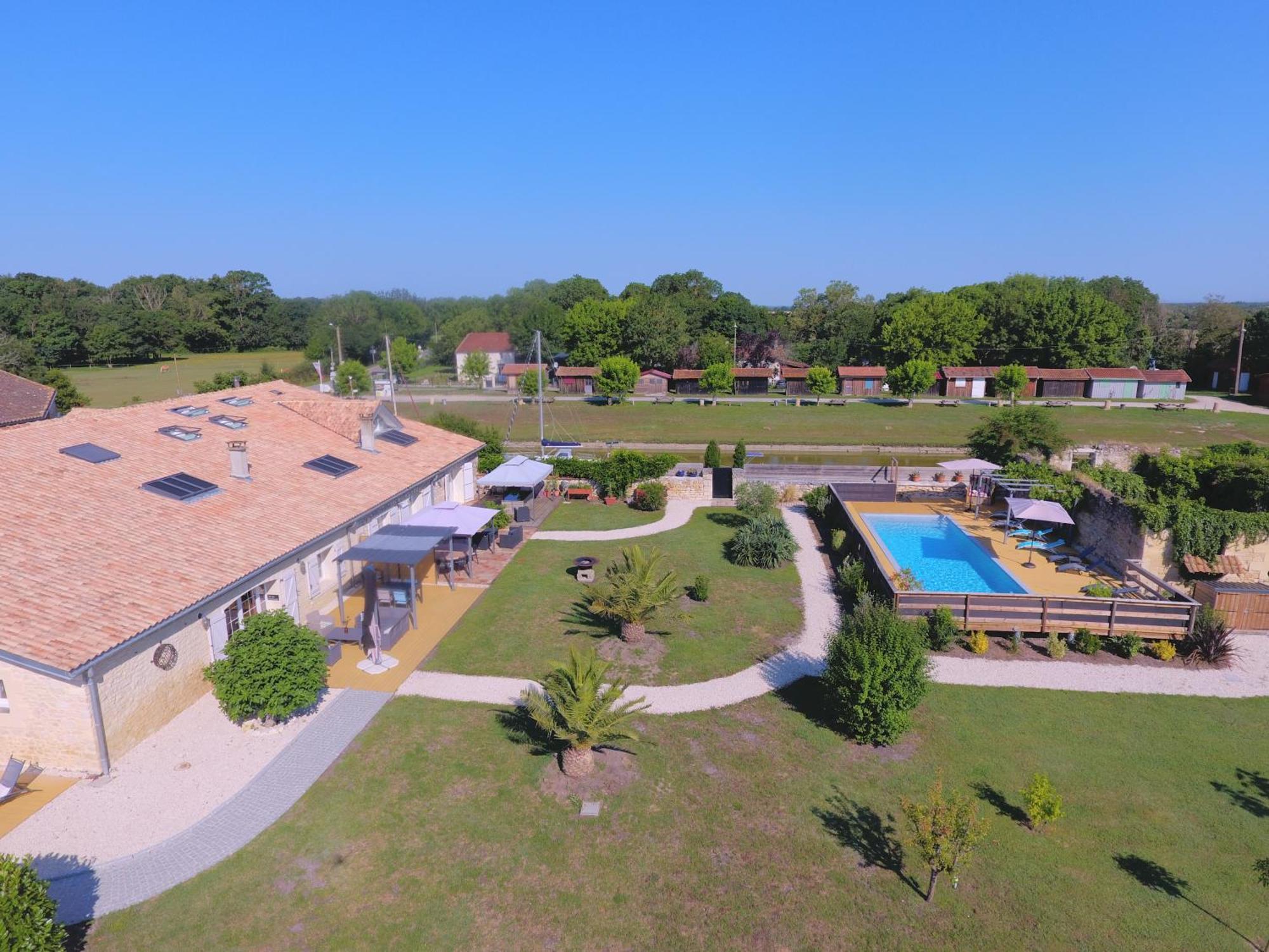 Domaine Des Pres De Joussac - Protocole Sanitaire Strict Villa Jau-Dignac-et-Loirac Екстериор снимка